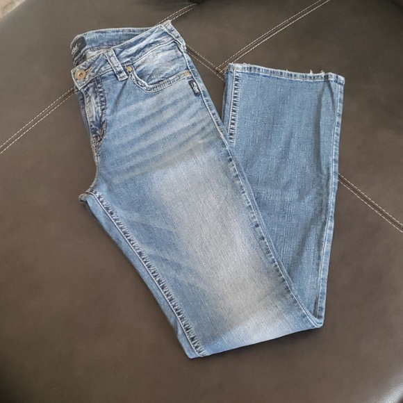 Silver Jeans - Picture 3 of 8